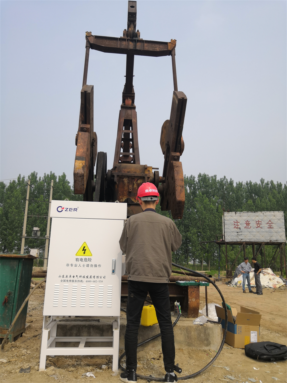 永磁同步专用变频器在游梁式抽油机的应用