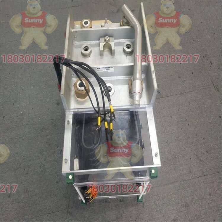 ABB S-073N 3BHB009884R5211 模拟量输出模块  以便控制各种执行器